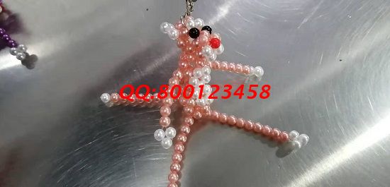 1月3日，外發(fā)手工活，可以帶回家做的手工活，在家做手工活賺錢，手工之家企業(yè)不錯，圖為勵志珠珠繡產(chǎn)品細節(jié)實拍