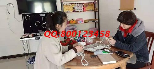 1月30日，正規(guī)手工活在家賺錢，可以寄到家做的手工活，選十多年的手工企業(yè)手工之家的珠繡串珠外發(fā)手工活，圖為各地加工人員工作室剪影