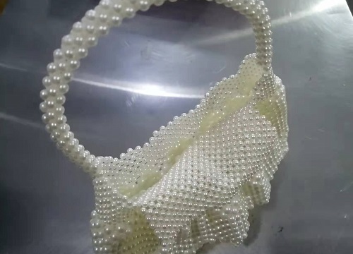 仿珍珠發(fā)卡，仿珍珠包，又能裝扮又能賺錢(qián)的串珠手工活項(xiàng)目(圖2)