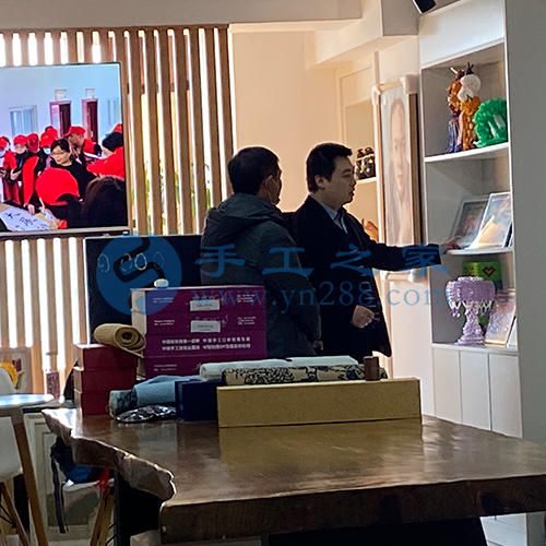 為什么有的人覺得外出打工不如在家做手工活加工回收呢？(圖1)