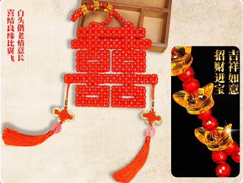 5月5日，手工活外發(fā)加工正規(guī)的廠家，可靠的手工活外發(fā)，手工之家與加工人員一起逐夢(mèng)，圖為勵(lì)志珠珠繡串珠手工產(chǎn)品剪影
