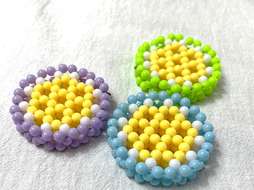 7月7日，純手工活代加工， 在家做的手工活正規(guī)平臺(tái)，與十多年的手工之家合作要簽訂正規(guī)合同，圖為勵(lì)志珠珠繡串珠手工產(chǎn)品剪影