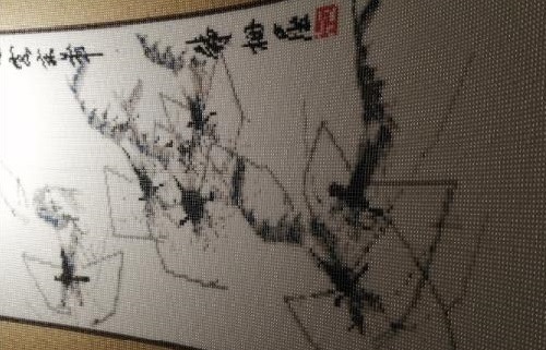 8月5日，想接正規(guī)廠家的手工活，想在家做手工活掙錢，手工之家為大家提供搭建舞臺、提供支持、創(chuàng)造條件，圖為勵(lì)志珠珠繡串珠手工產(chǎn)品剪影