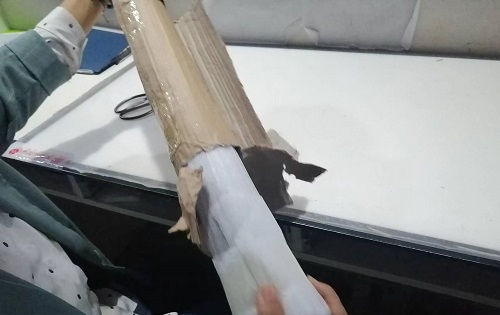 10月7日，寄到家做的手工活，正規(guī)手工活外發(fā)加工項目，在手工之家，質(zhì)量和收入是成正比的，圖為勵志珠珠繡手工成品倉庫驗貨拆除包裝剪影