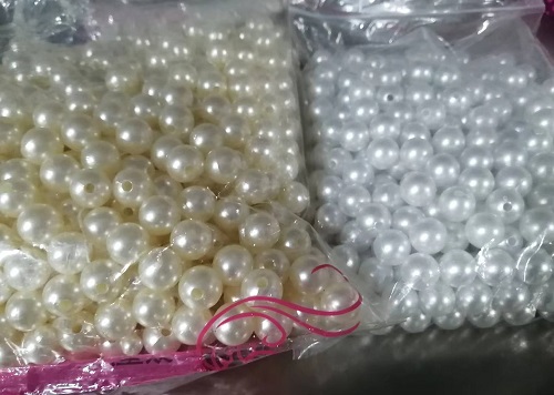 10月8日，純手工活外發(fā)加工項目，在家做手工活掙錢，通過珠繡串珠手工，手工之家讓很多人居家就業(yè)創(chuàng)業(yè)，圖為勵志珠珠繡串珠手工材料剪影