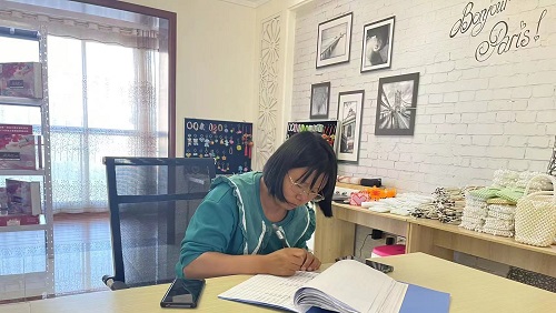 愛(ài)，是一切奮斗和成功的源泉 --- ---記手工之家優(yōu)秀合作伙伴云南楊女士