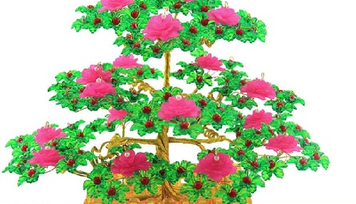 1月19日，純手工串珠項目，居家專兼職的好副業(yè)，靈活就業(yè)手工，手工之家堅持對傳統(tǒng)手工文化的傳承和創(chuàng)新，圖為勵志珠珠繡串珠手工產品剪影