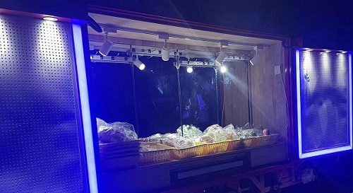 體驗(yàn)，是手工之家移動(dòng)潮品店受歡迎的原因之一