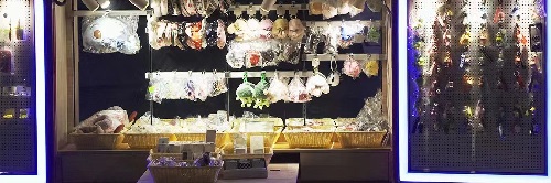 很多人會問，手工之家的移動潮品店都對什么人開放合作？