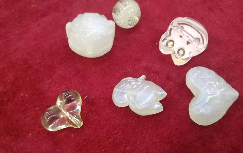 6月2日，在家里就能賺錢的工作，正規(guī)手工項目，靈活就業(yè)好選擇，手工之家手工事業(yè)發(fā)展離不開銷售體系，圖為勵志珠珠繡串珠手工材料剪影