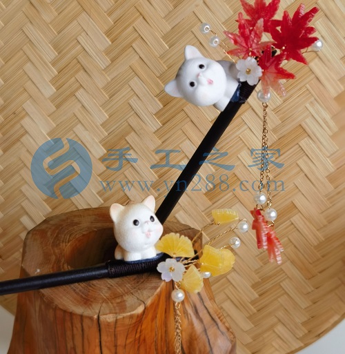 6月4日，手工活接單正規(guī)平臺，拿回家做的手工項目，可以開飾品加工廠，手工之家讓大家居家手工掙錢有底氣，圖為勵志珠珠繡串珠手工產(chǎn)品剪影