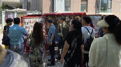 飾品加工廠+移動潮品店，讓大家一起做手工掙錢 ------ 記石家莊項目考察團隊到手工之家考察合作