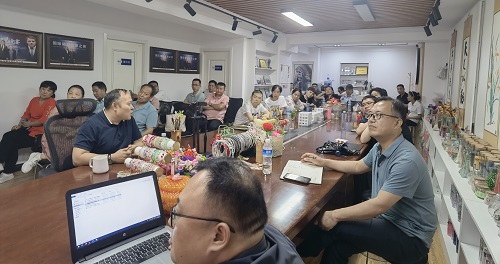 飾品加工廠+移動潮品店，讓大家一起做手工掙錢 ------ 記石家莊項目考察團隊到手工之家考察合作