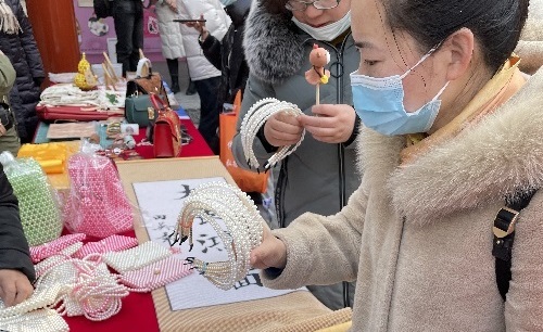 開(kāi)辟國(guó)內(nèi)國(guó)際銷(xiāo)售新市場(chǎng)，手工之家一直在路上 ------ 記手工之家參加“文化出?！鄙虅?wù)洽談
