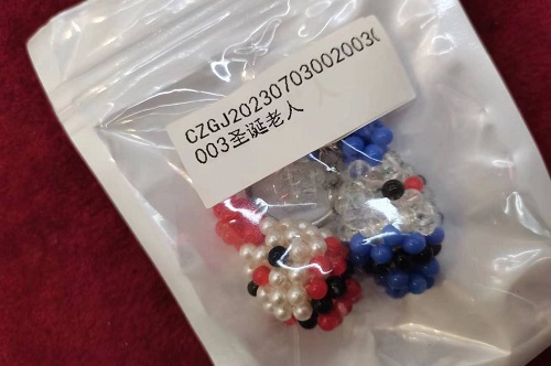 2月20日，手工兼職在家做，拿回家做的手工副業(yè)，開(kāi)飾品加工廠，手工之家努力讓每一個(gè)合作人員都有好收入，圖為串珠米珠繡手工產(chǎn)品剪影