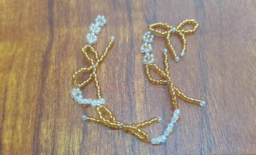 6月14日，可在家做的兼職手工活，想接正規(guī)廠家的手工項(xiàng)目，開飾品手工加工廠，放心在家做手工副業(yè)，與手工之家合作源于大家信任和了解，圖為串珠米珠繡純手工產(chǎn)品剪影