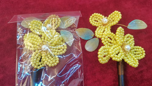 9月30日，拿回家做的手工副業(yè)創(chuàng)業(yè)，手工活可帶回家，做手工傳承官，居家靈活就業(yè)、輕資產(chǎn)創(chuàng)業(yè)，手工之家努力讓大家多掙錢，圖為串珠米珠繡手工產(chǎn)品剪影