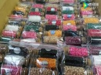 拿回家做的純手工，小小珠繡產(chǎn)品豐富多樣，讓人喜歡