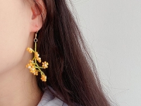 7月19日，可在家做的兼職手工活，想接正規(guī)廠家的手工項(xiàng)目，開飾品加工廠，放心在家做手工副業(yè)，與手工之家合作，加工好的合格產(chǎn)品有兩條出路，圖為串珠米珠繡手工產(chǎn)品剪影