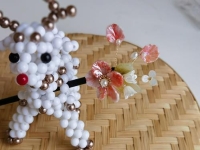 手工活外發(fā)一手貨源，串珠純手工產(chǎn)品種類多，精美精致很有市場