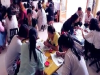農村創(chuàng)業(yè)致富好項目，選擇這個純手工正合適，開飾品加工廠帶領大家一起掙錢