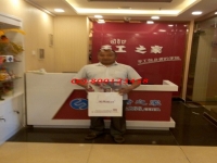 河南淅川縣百先生來(lái)手工活之家考察，欲組織當(dāng)?shù)亻e散人員做手工活