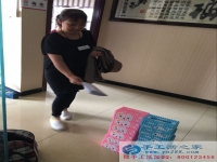 在農(nóng)村有什么代加工手工活嗎？2016年9月3日手工活之家客戶來(lái)送紙抽盒作品了！