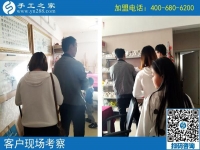 10月13日，想做珠繡串珠手工活外發(fā)加工項(xiàng)目掙錢，對(duì)加工人員有什么要求？手工之家接待考察加工客戶剪影