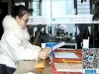 美女想做低成本創(chuàng)業(yè)項(xiàng)目，來手工之家考察