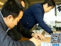 來手工之家考察的三個(gè)男人也做串珠繡手工活，誰說男人不如女人？