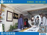 4月5日，找手工活、找正規(guī)手工活外發(fā)加工廠家的手工活，就來這里，手工之家接待考察加工客戶剪影