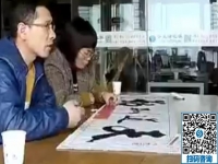 正規(guī)手工活可以寄回家做，夫妻倆一起來(lái)手工活之家現(xiàn)場(chǎng)考察