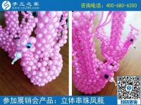 適合老人做的手工活，河南鄭州李阿姨選擇手工之家串珠子