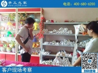 8月29日，想接正規(guī)廠家的手工活，越來(lái)越多的人選擇這里是有道理的，手工之家接待考察加工客戶剪影