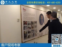 10月22日，純手工活外發(fā)加工項目受歡迎，這里的珠繡手工活是可以寄到家做的手工活，手工之家接待考察加工客戶剪影