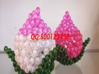8月10日，就業(yè)創(chuàng)業(yè)好項(xiàng)目，拿回家做的手工活，手工之家的手工活代理加工項(xiàng)目很受大家的歡迎，圖為勵(lì)志珠珠繡串珠產(chǎn)品實(shí)拍